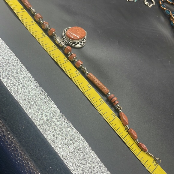 Vintage Summer necklace, sparkly brown Medallion, Pendant, Large & Small Beads - Picture 11 of 11